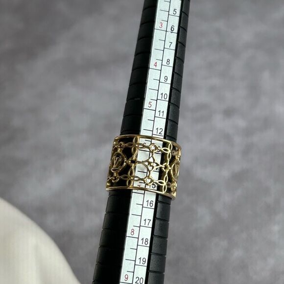 Louis Vuitton Filigree Goldtoned Ring 7 - Picture 11 of 12